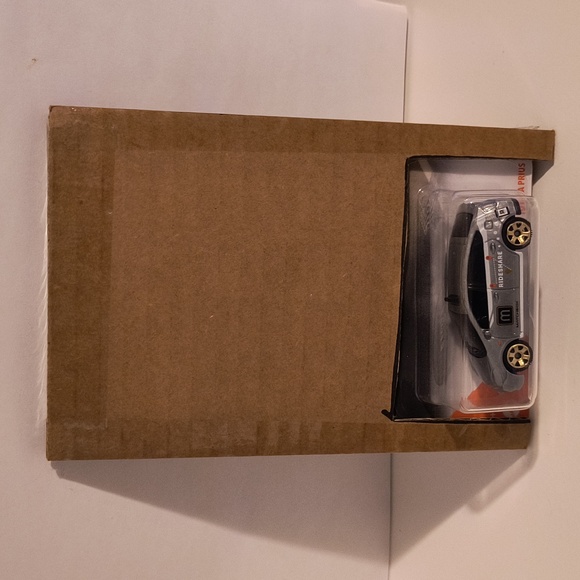 D1 Matchbox Toyota Prius  with shipping protector - Picture 3 of 3
